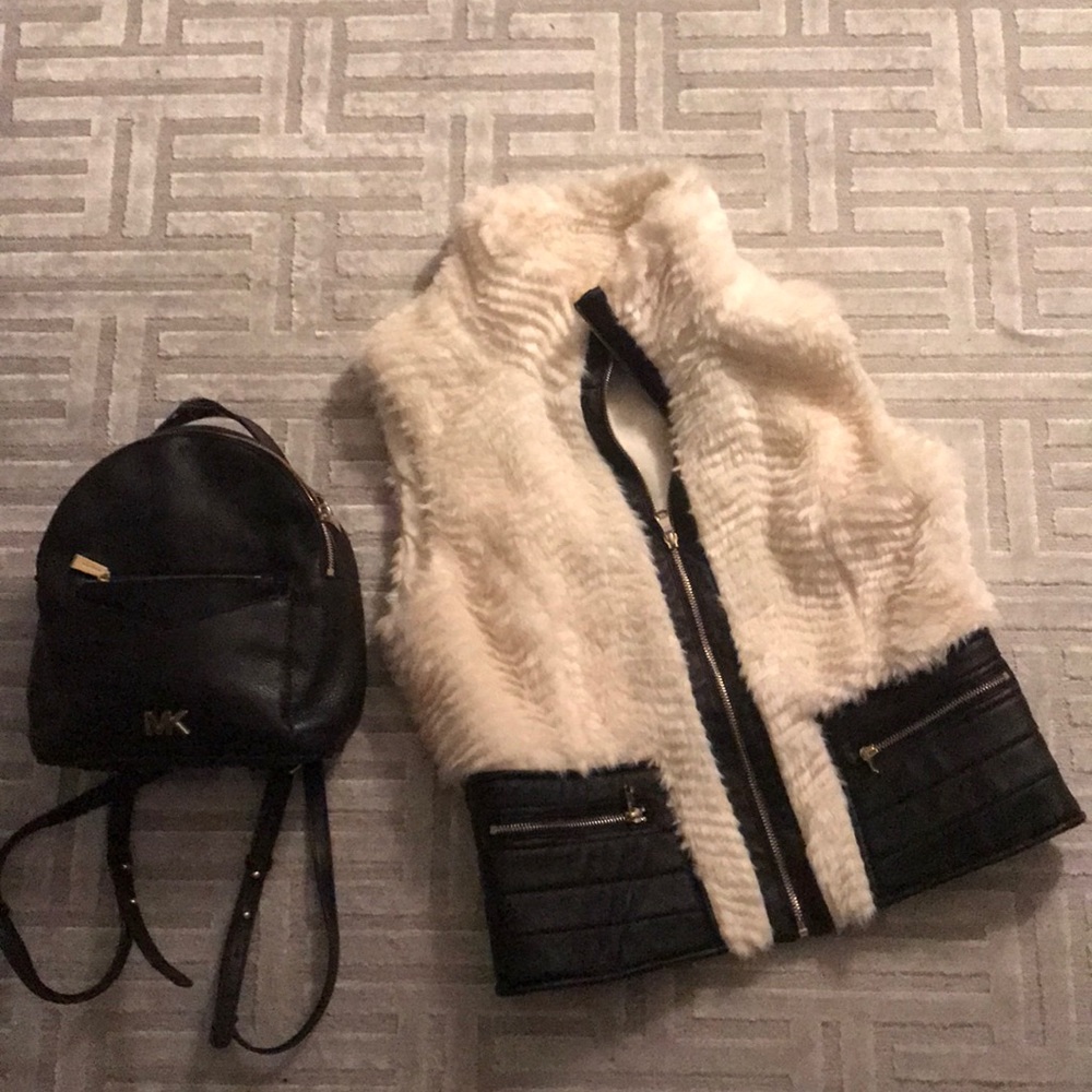 SALE !Stylish Fake fur vest